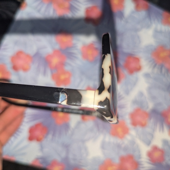 Katespade sunglasses - Picture 8 of 9